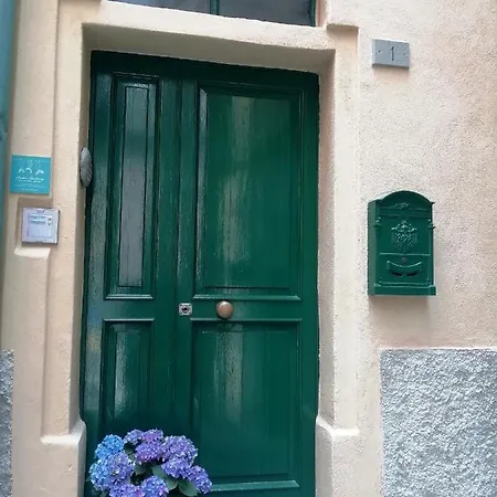 Donnabarbara Apartment *